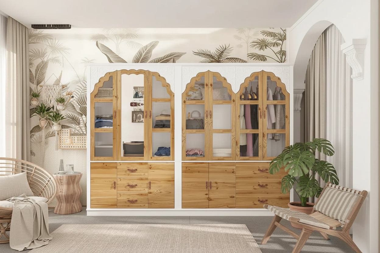 Ensemble double armoire Grand Dressing d'inspiration vintage avec accents métalliques