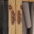Ensemble double armoire Grand Dressing d'inspiration vintage avec accents métalliques